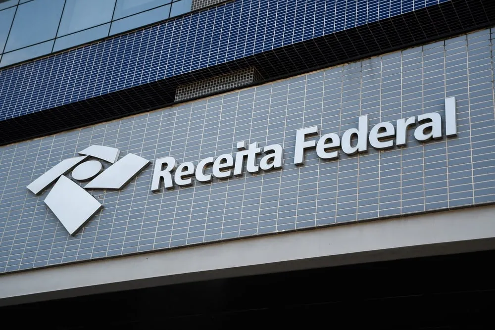 Capa: Analista Receita Federal 2024: Download Completo do Curso