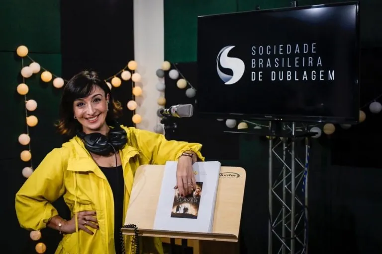 Capa: Curso Dublagem Sociedade Brasileira: Download Completo 2024