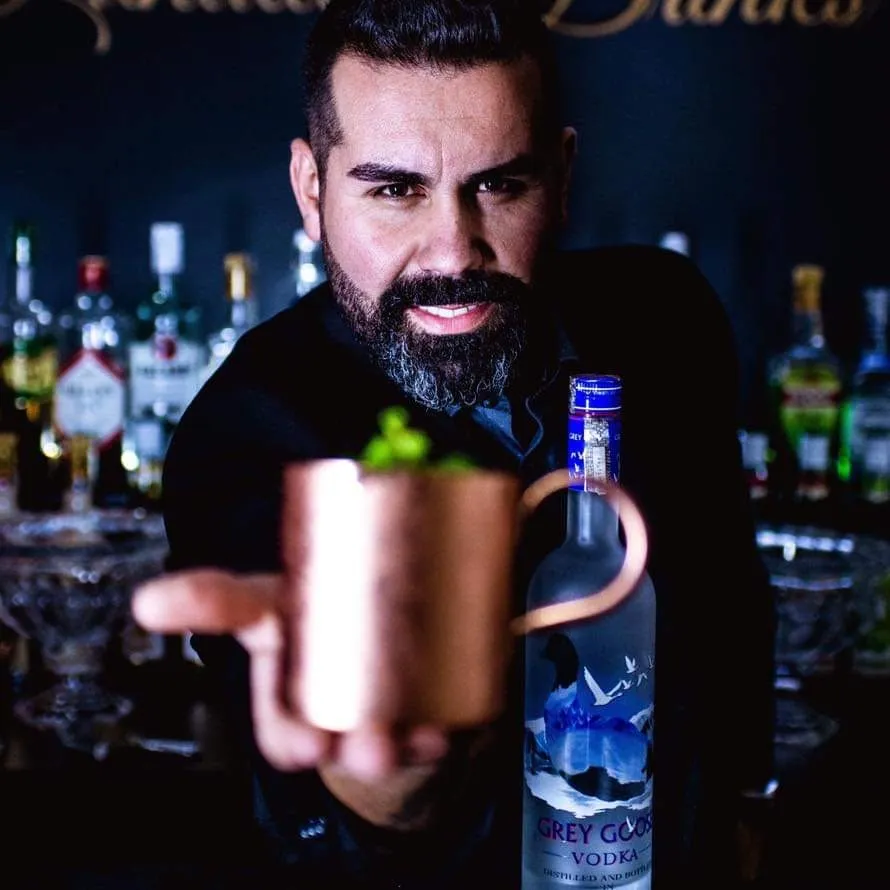 Capa: Baixe o Curso “Bebidas” de Gui Rial: O Guia Definitivo!