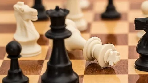 Capa: Baixar Curso Xadrez: Adriano Ramazzotte – Nível Zero à Competição